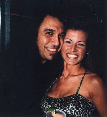 Tom Sandra Araya