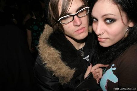 Mikey Way And Alicia Simmons Img