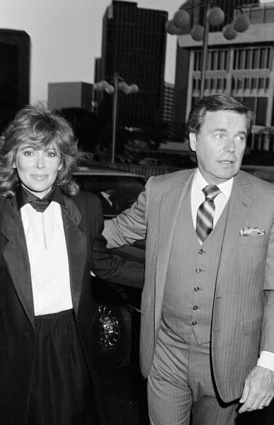 Robert Wagner And Jill St John Picture2